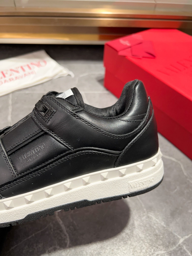 Valentino Sneakers